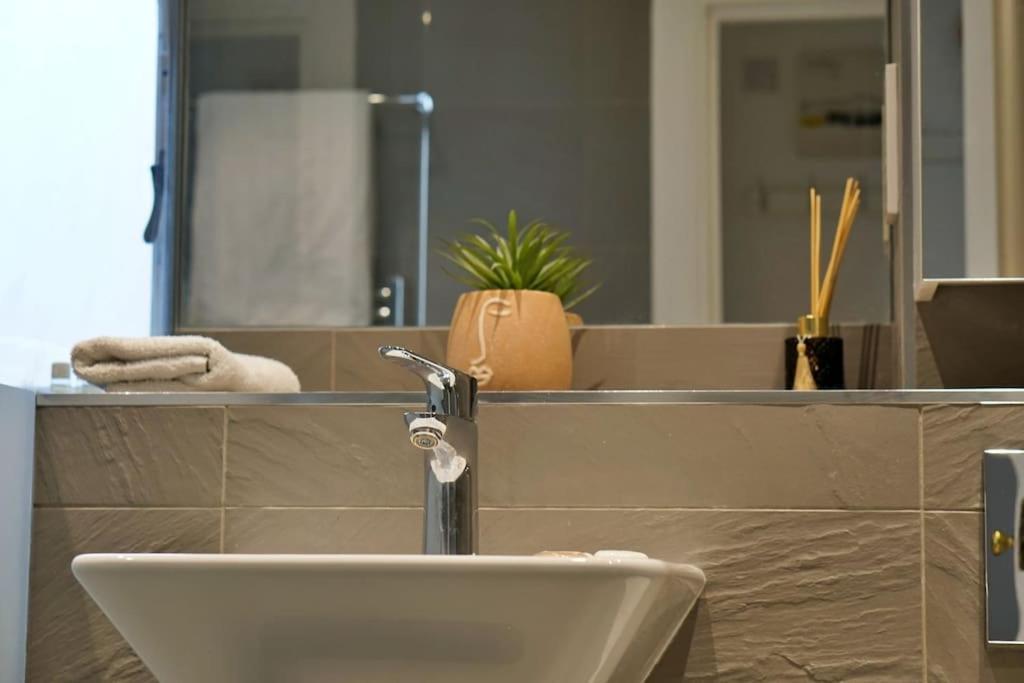 Notting Hill - Portobello Road Lux Home F7 Лондон Екстер'єр фото